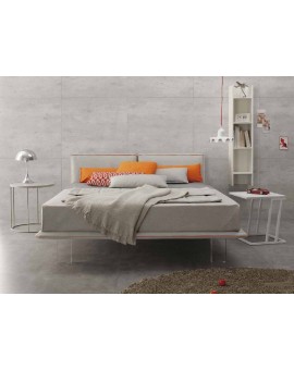 Кровати в мягкой обивке