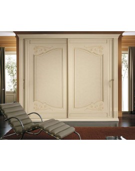 Шкафы классические