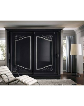 Шкафы классические