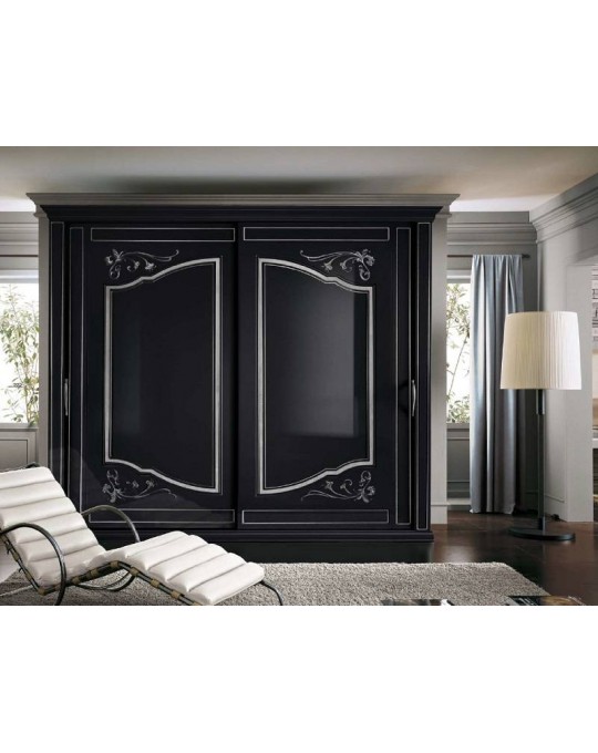 Шкафы классические