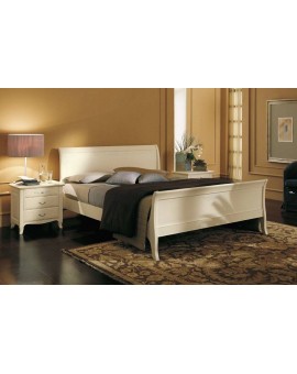 Спальни классические