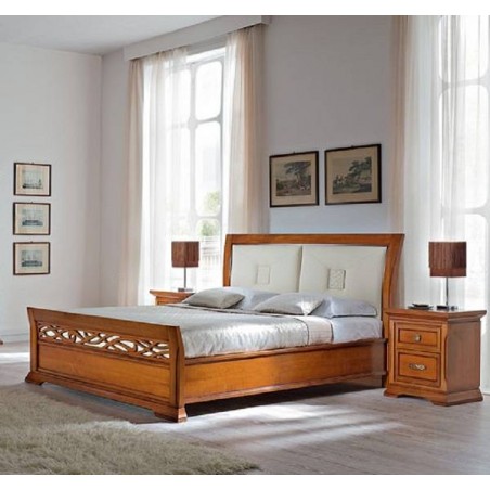 PRAMA спальня BOHEMIA  КРОВАТЬ с кожанным изголовьем и с резным изножьем