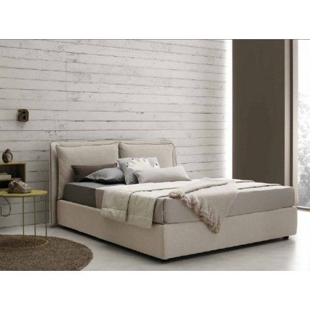 Кровати в мягкой обивке